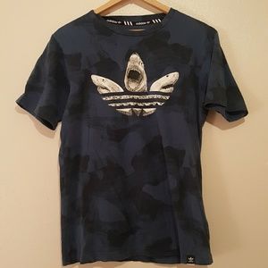 Adidas tshirt